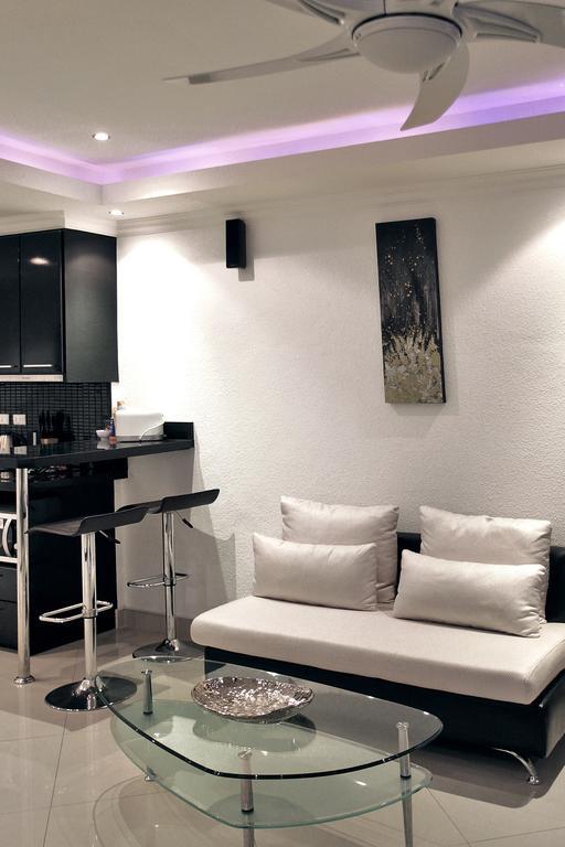 View Talay 6 Apartment Pattaya Exterior photo